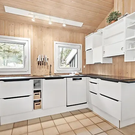 Дом отдыха Awesome In With Sauna Norre Nebel